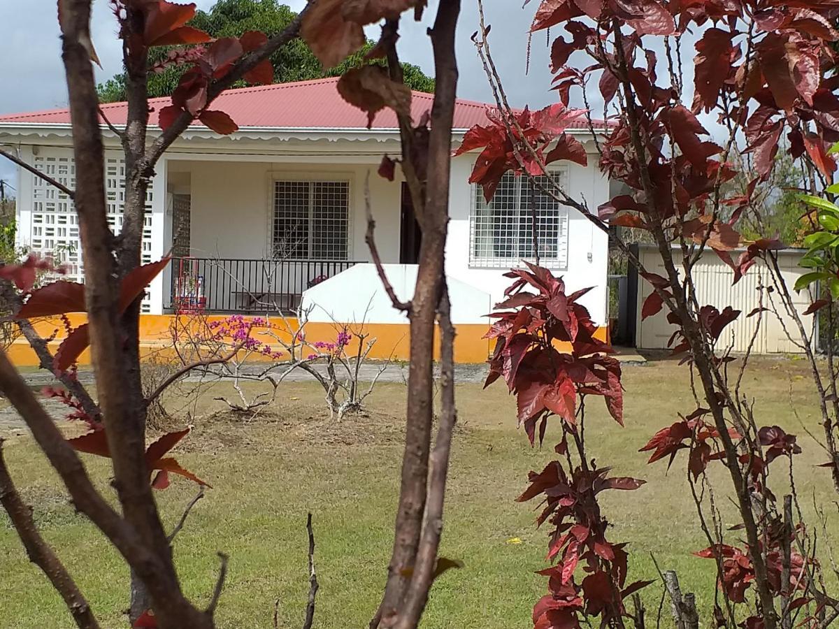 Kaz A Faup Vila Grand-Bourg  Exterior foto