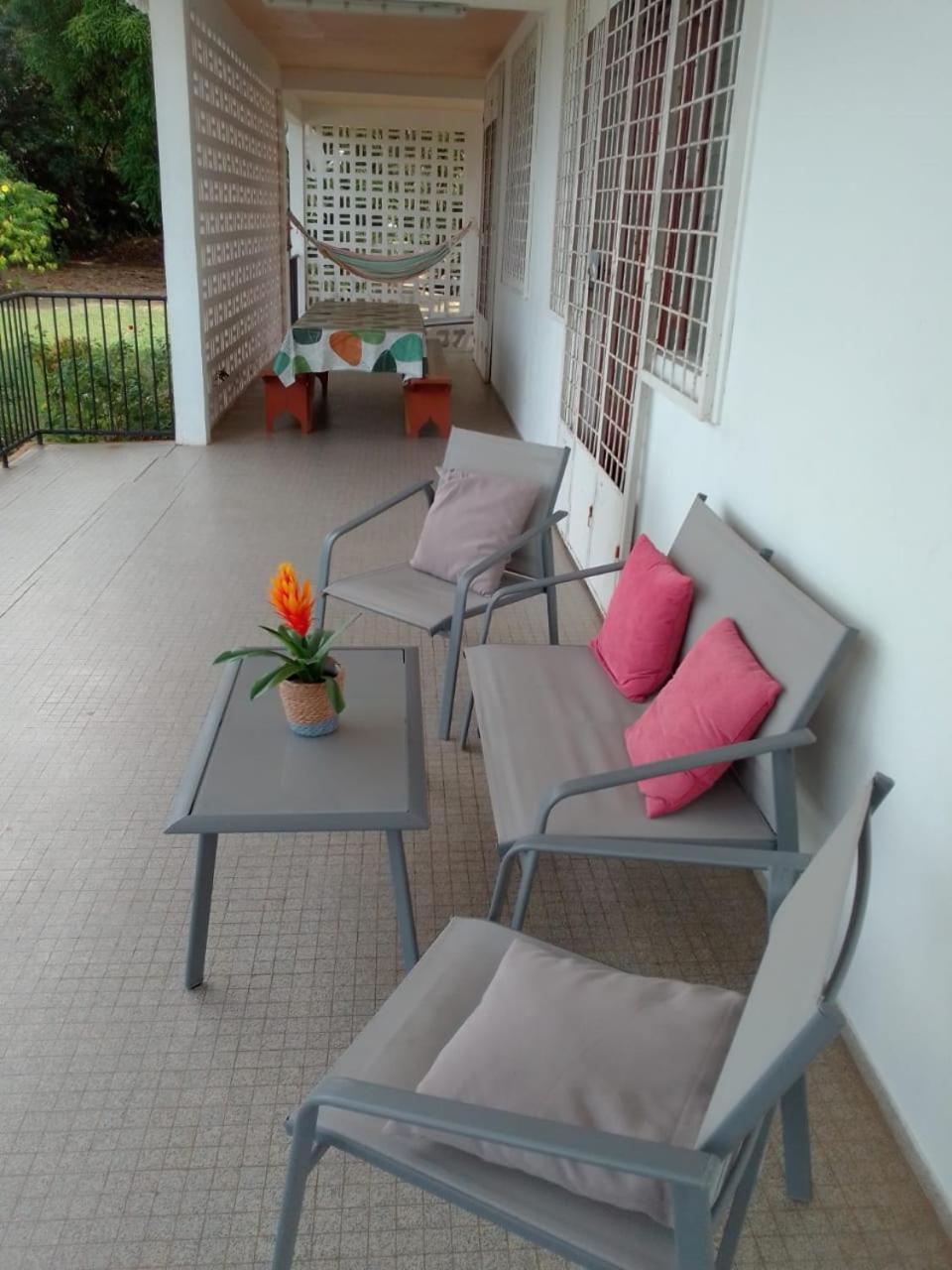 Kaz A Faup Vila Grand-Bourg  Exterior foto